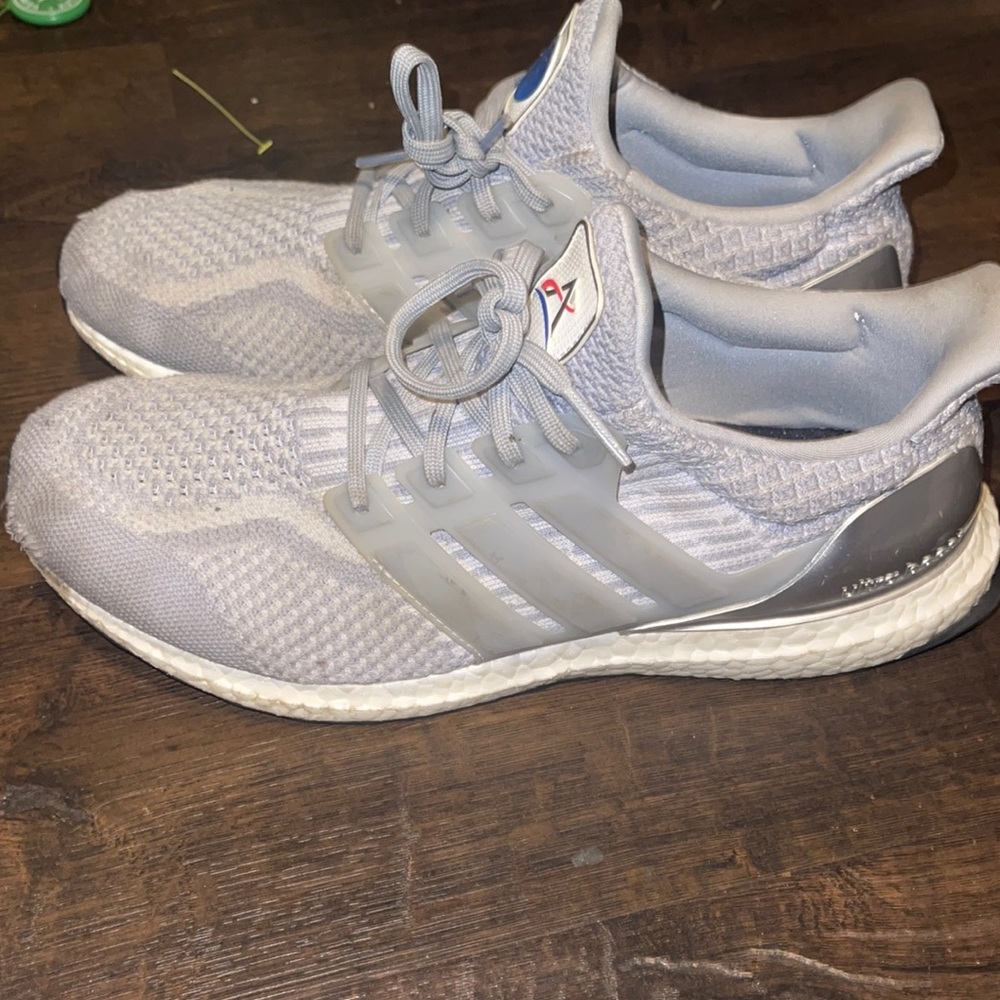 ULTRA BOOST 4 NASA